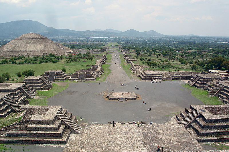 View of the Avenue of the Dead and the Pyramid of the Sun, from Pyramid of the Moon (Pyramide de la Luna).